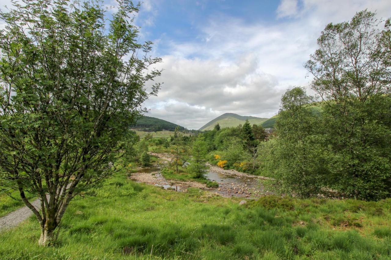 Trekker Hut Hotel Tyndrum Exterior photo